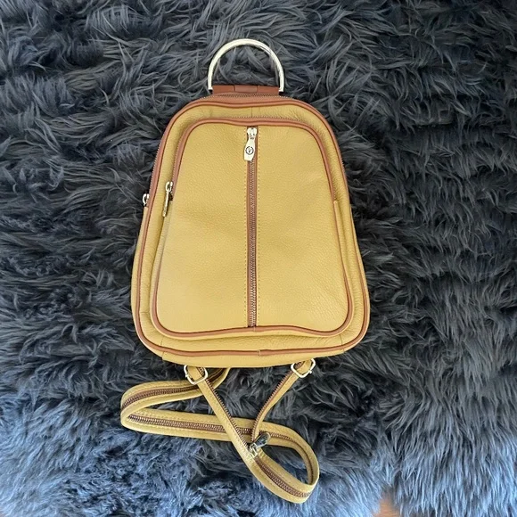 Valentina leather backpack/crossbody bag - Picture 1 of 6